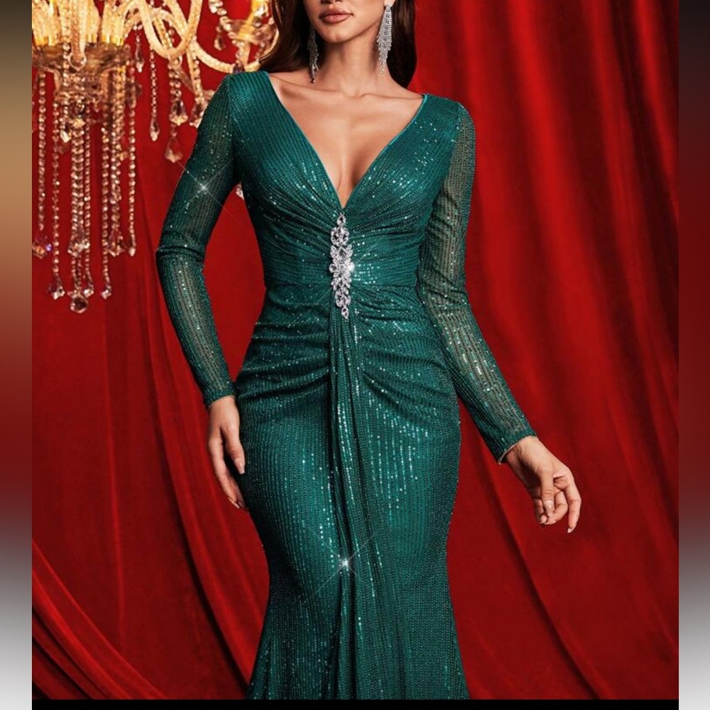 Elegant Green Ruched Draped Sequin Dress